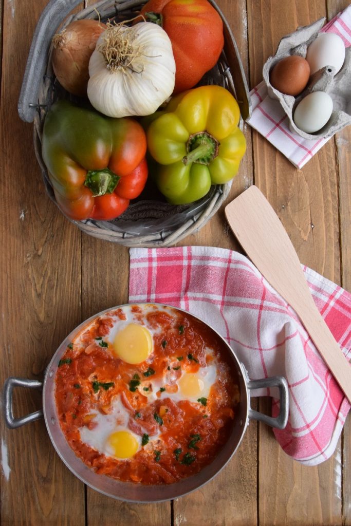 Menemen - Bitter Sweet: Ingredienti d'Amore - La Cascata dei Sapori